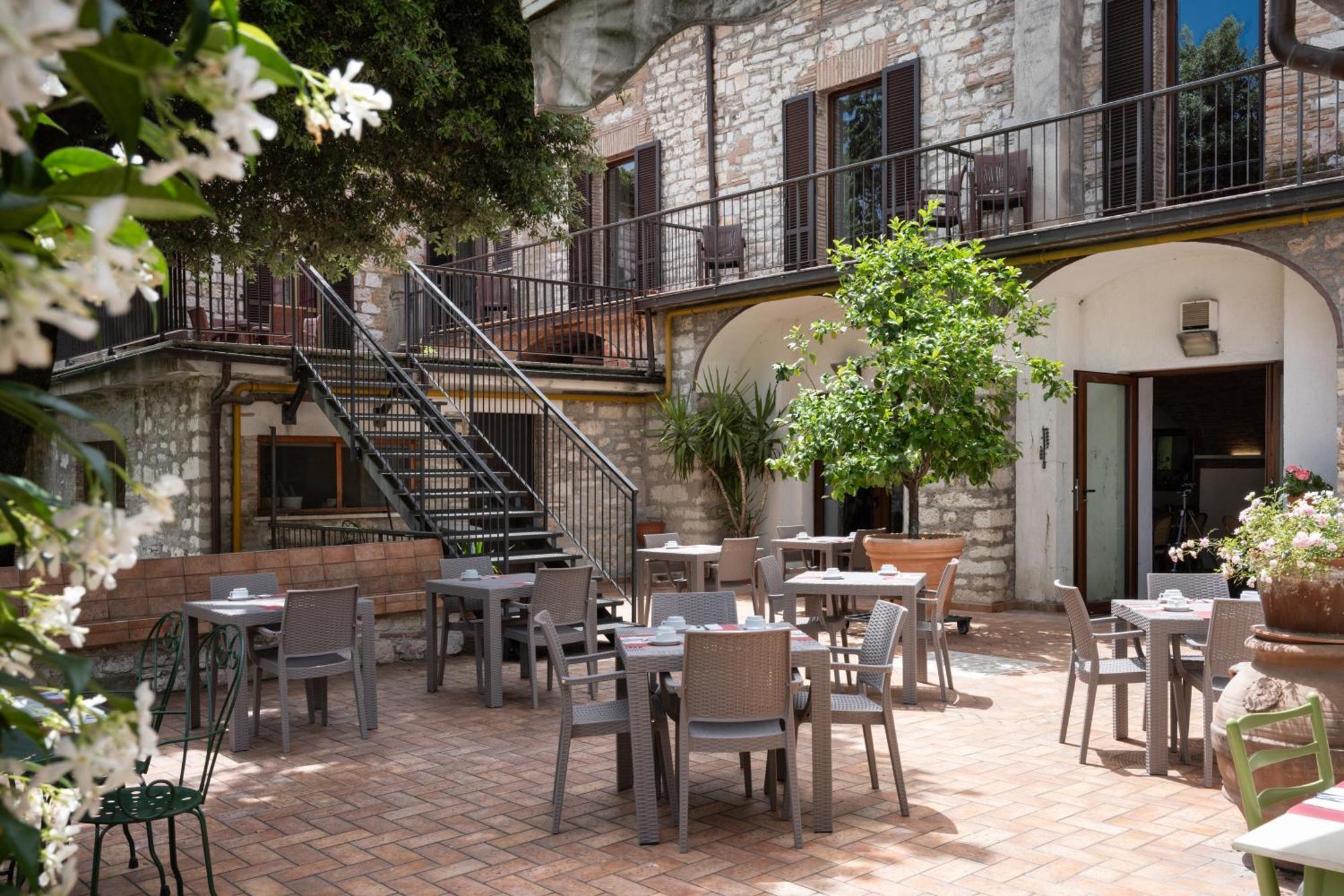 Hotel San Marco Gubbio Esterno foto